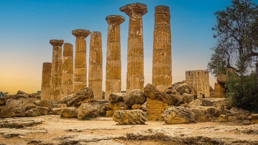 Catania: Valley of the Temples and Turkish Steps with Snack - Lunch and Sicilian wine stop: how to make the most of the break