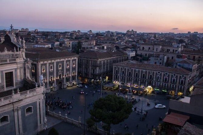 Discover Catania from fabulous viewpoints with your personal photographer - Meeting your photographer in Catania (and why the timing matters)