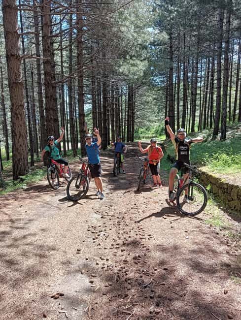 E-mtb tour through lava flows and down to Alcantara gorges - Getting started at Via Nazionale and climbing fast by van