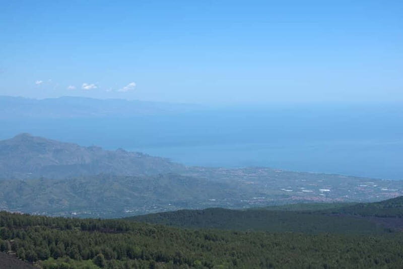 ETNA VOLCANO: Excursion to the Craters of 2002 - Descending back to Piano Provenzana: don’t switch off