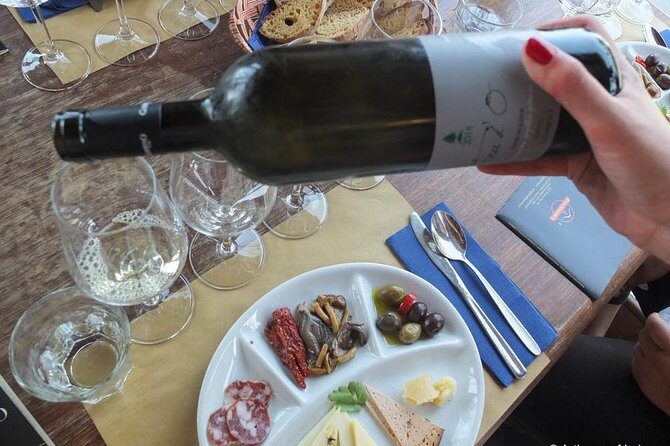 From Catania: Private and Guided Etna tour + Lunch at Etna Winery - Time, weather, and what to pack for an Etna day