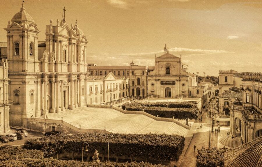 From Catania: Syracuse, Ortigia and Noto Full-Day Tour - Noto: The Garden of Stone and the Baroque Rebuild Story