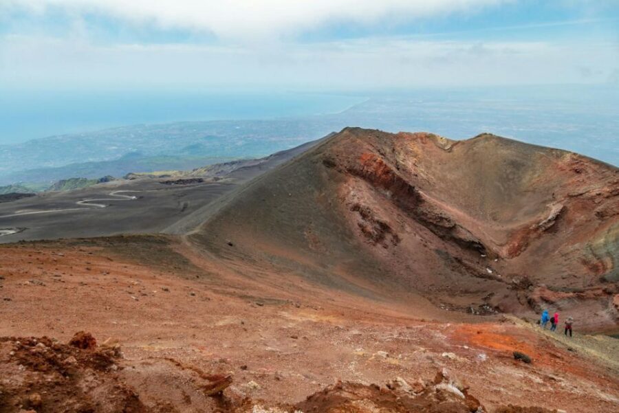 Mount Etna Tour to 1900m from Taormina - Using your free time well: 3 to 3.5 hours on the crater side