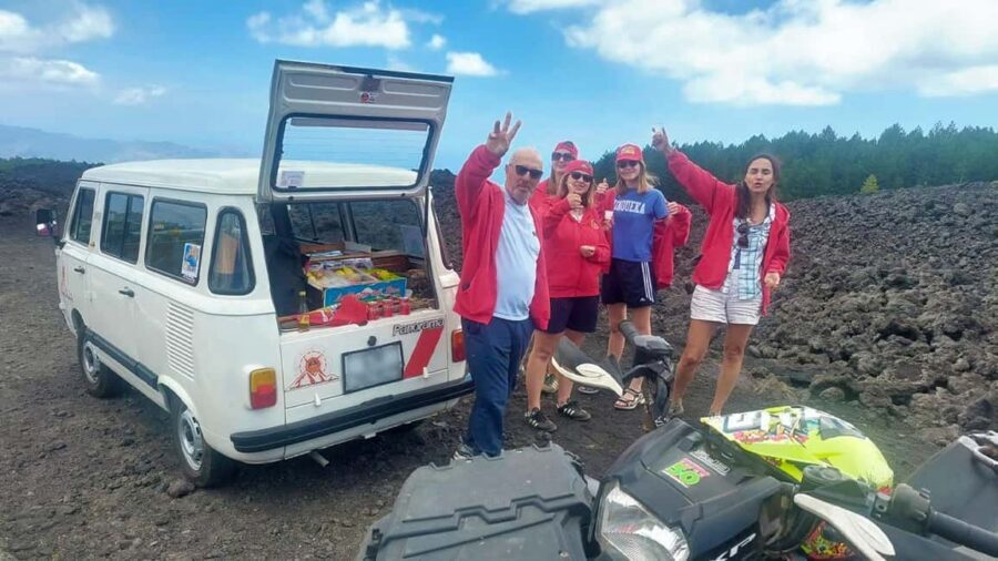 Mount Etna: trek with vintage car, tasting sicilian produtcs - The 4-hour rhythm: what your day will feel like