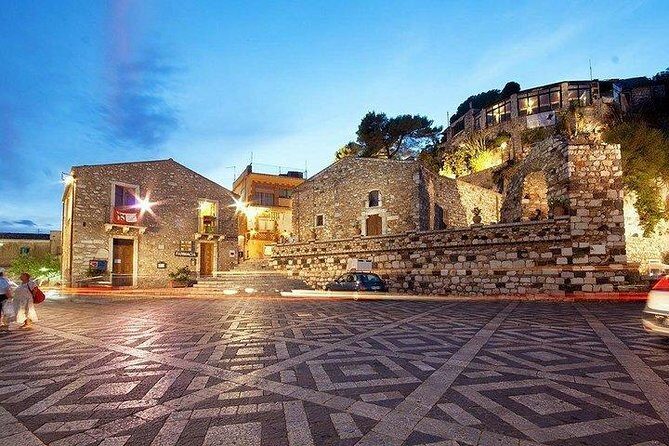 TAORMINA and CASTELMOLA TOUR - Castelmola’s mountain village feeling: views, ruins, and Turrisi almond wine